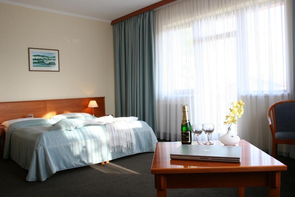 April Hotel Panorama Rychnov nad Kneznou Δωμάτιο φωτογραφία