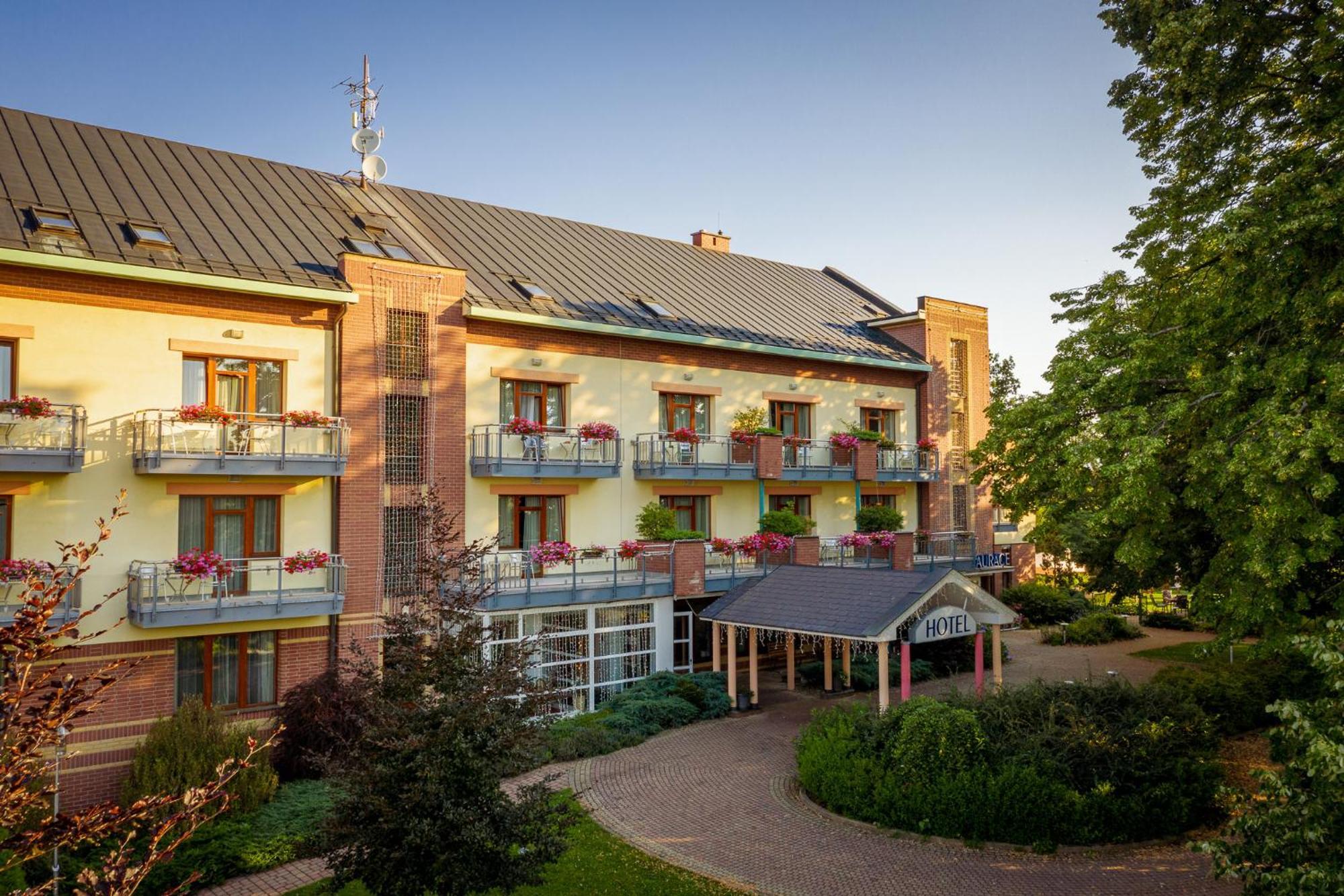 April Hotel Panorama Rychnov nad Kneznou Εξωτερικό φωτογραφία