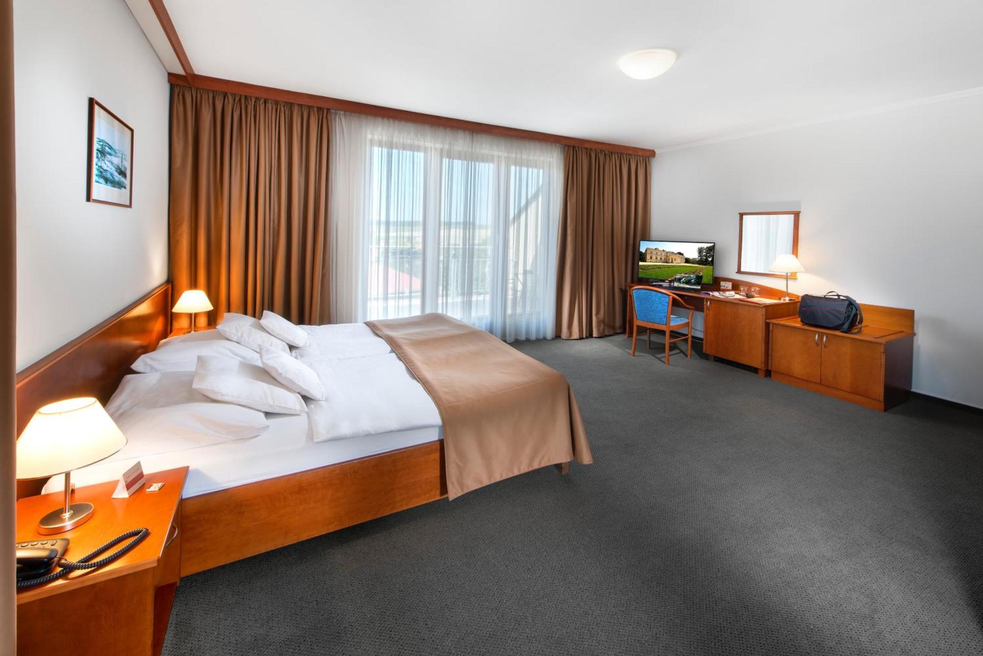 April Hotel Panorama Rychnov nad Kneznou Εξωτερικό φωτογραφία