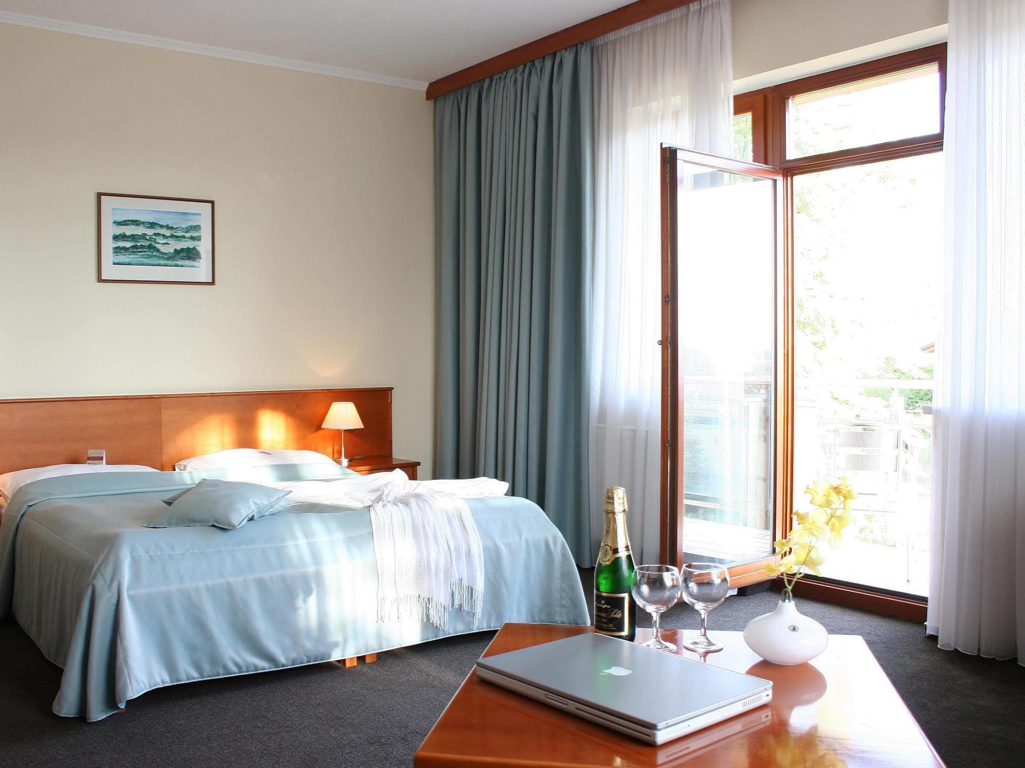 April Hotel Panorama Rychnov nad Kneznou Εξωτερικό φωτογραφία